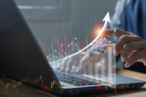 Floating chart on a laptop